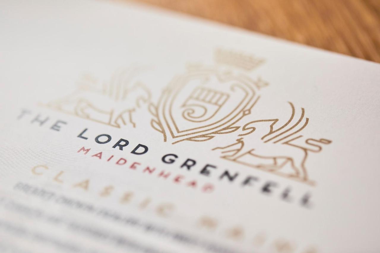 The Lord Grenfell Bed & Breakfast Мейдънхед Екстериор снимка The Lord Mayor's Chain of Office